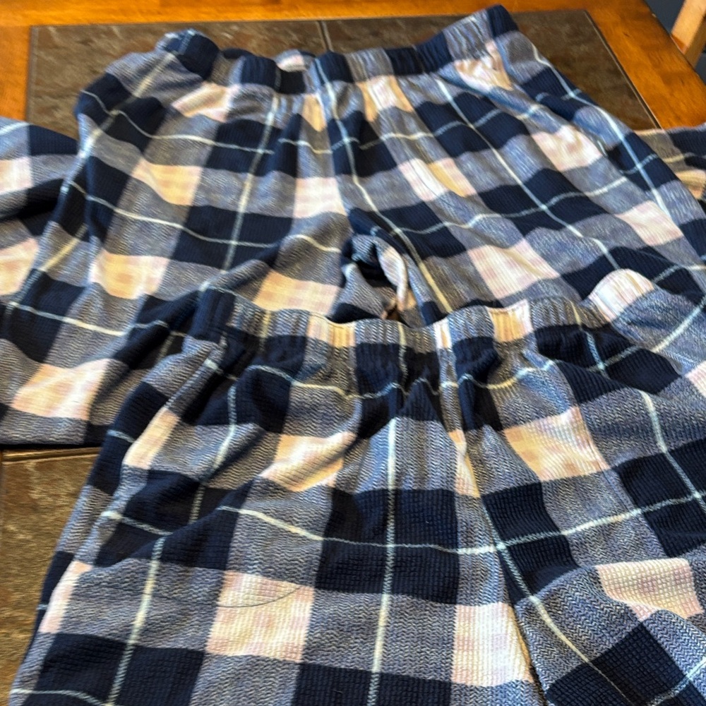 Eddie Bauer Blue and White Plaid Sleepwear Pants and Shorts Sz L